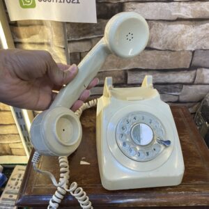 Vintage Shop 13 Retro Telephone